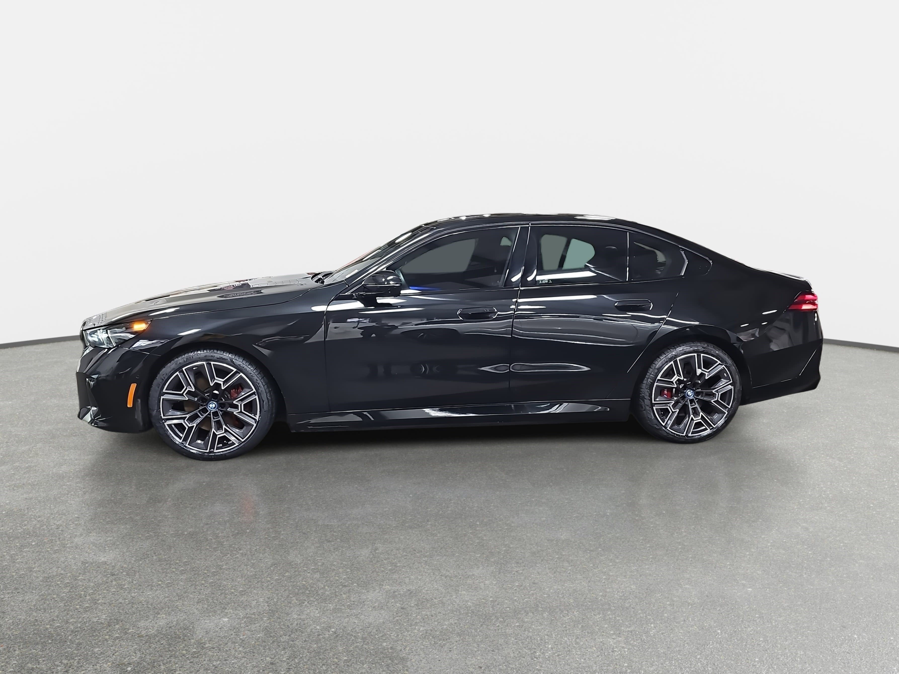 Certified 2025 BMW i5 eDrive40i w/ M Sport Package image 9