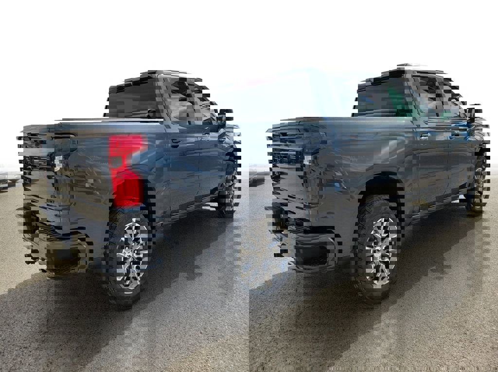 Certified 2021 Chevrolet Silverado 1500 RST image 4