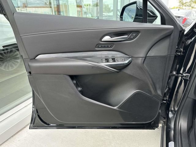 Certified 2025 Cadillac XT4 Premium Luxury AWD/4WD image 15