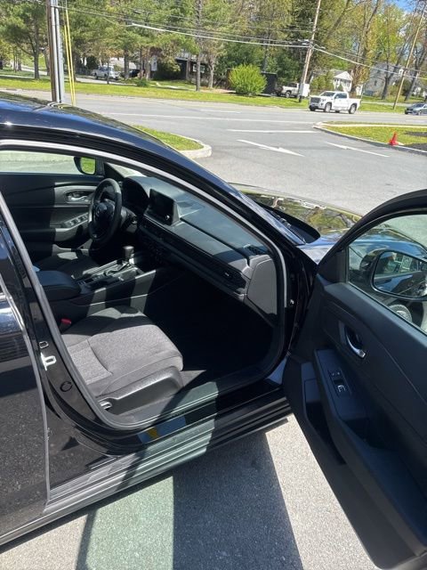 Used 2025 Honda Accord SE image 17