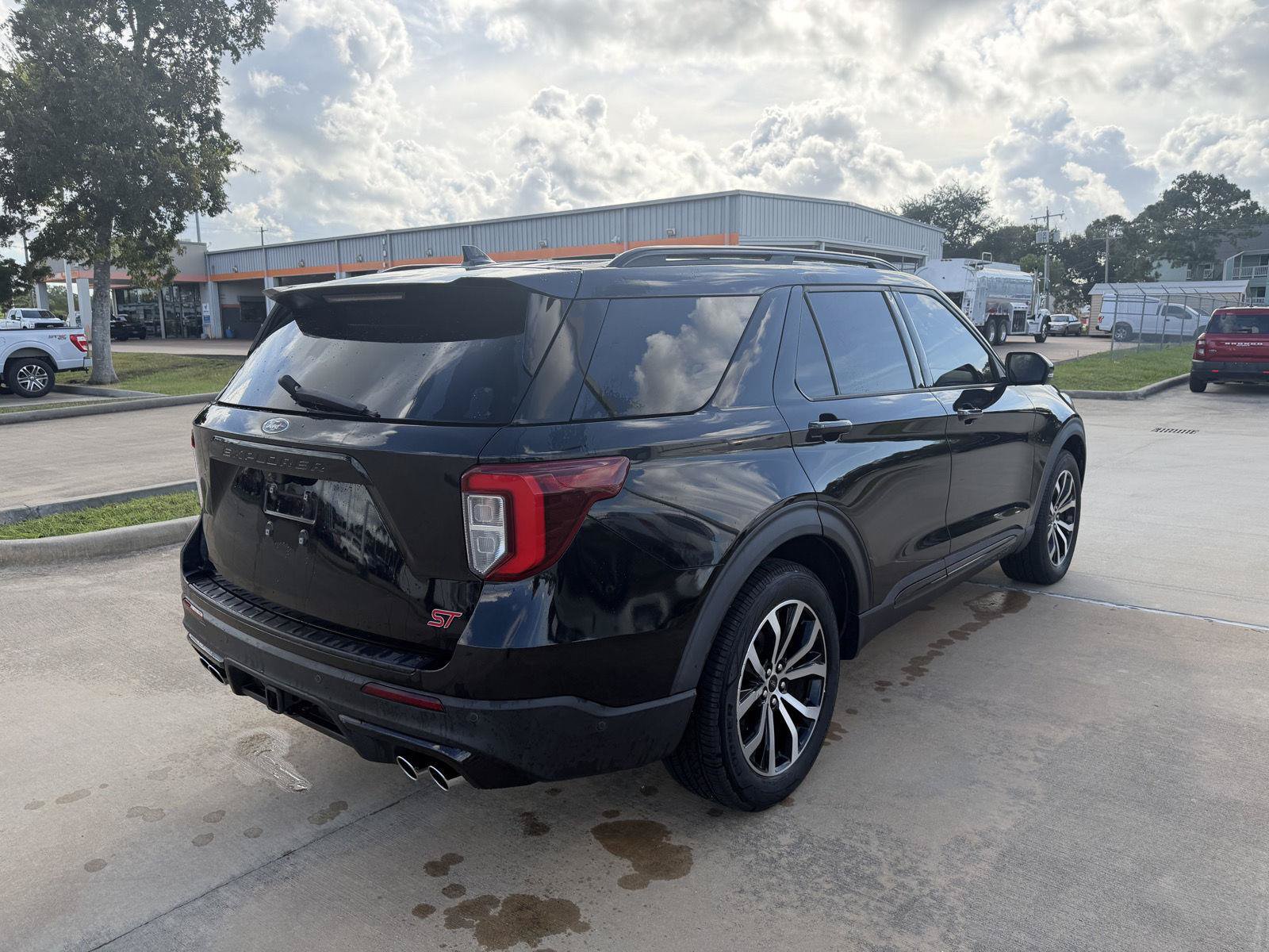 Certified 2020 Ford Explorer ST AWD/4WD image 18
