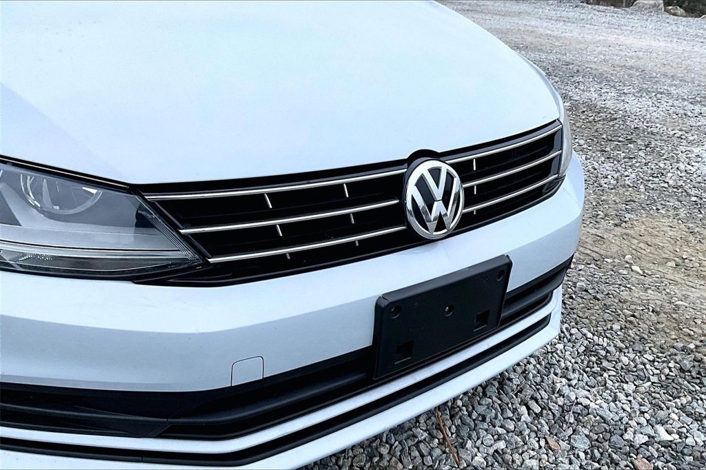 Used 2018 Volkswagen Jetta S w/ Cold Weather Package image 18