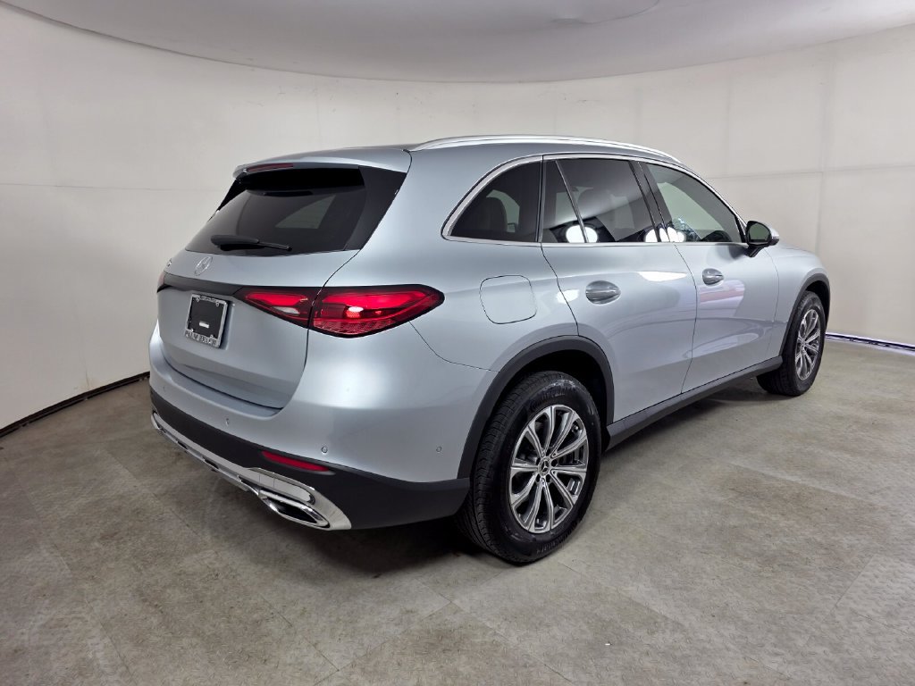 Certified 2026 Mercedes-Benz GLC 300 image 4