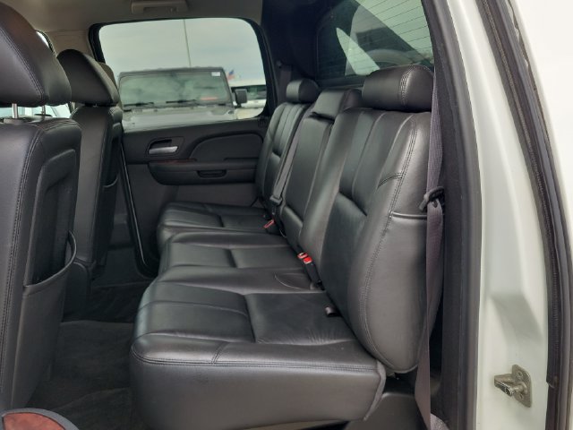 Used 2012 Chevrolet Avalanche LT w/ All-Star Edition AWD/4WD image 6