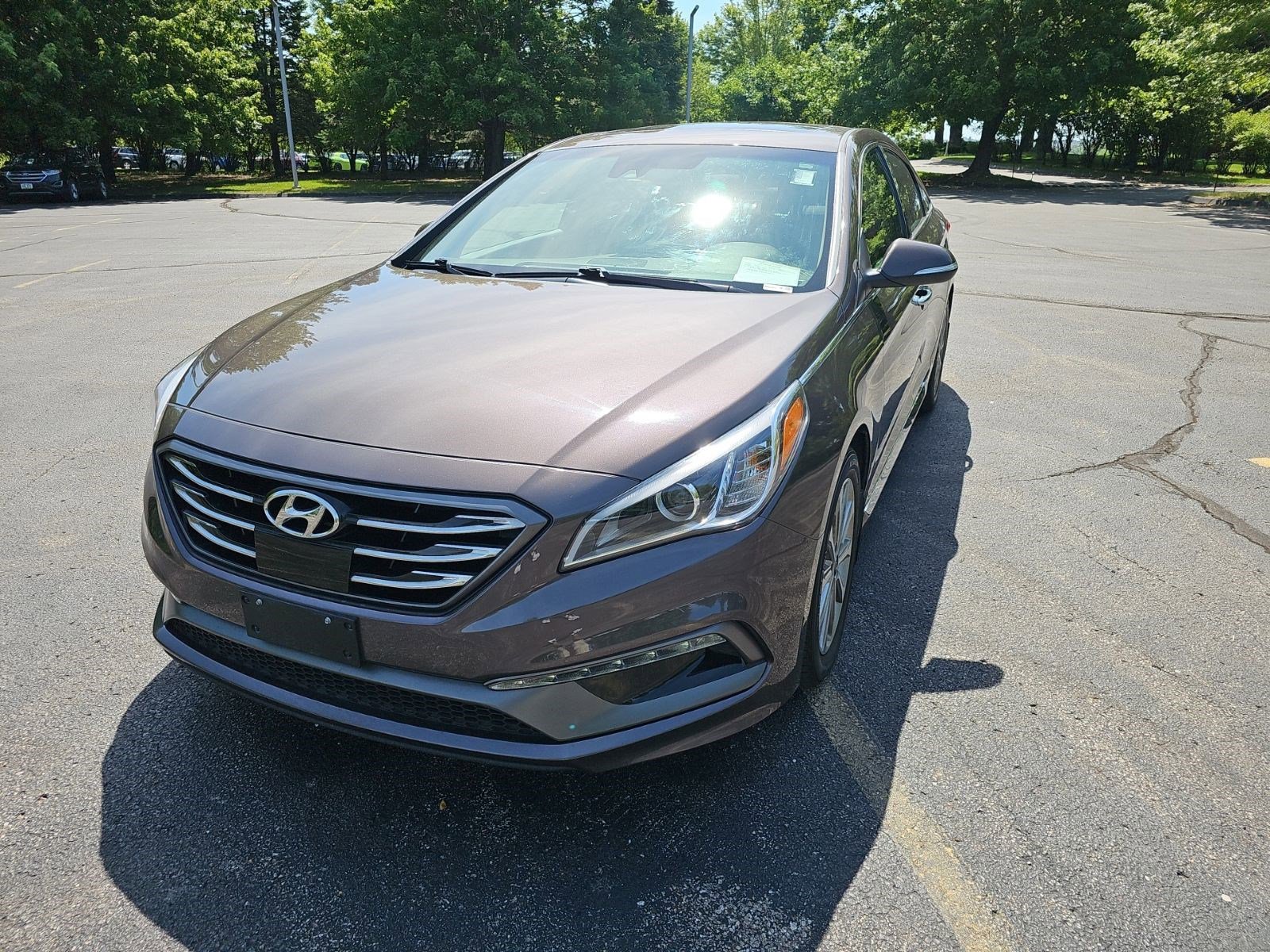 Used 2017 Hyundai Sonata Limited w/ Ultimate Package 04 FWD image 2