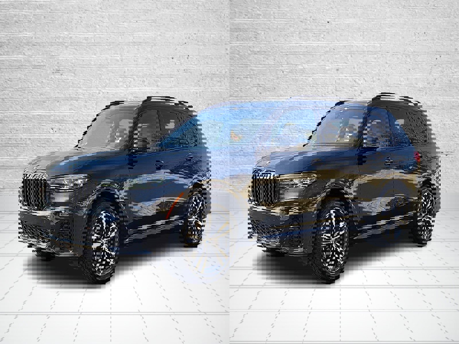 Used 2022 BMW X7 xDrive40i w/ M Sport Package image 3