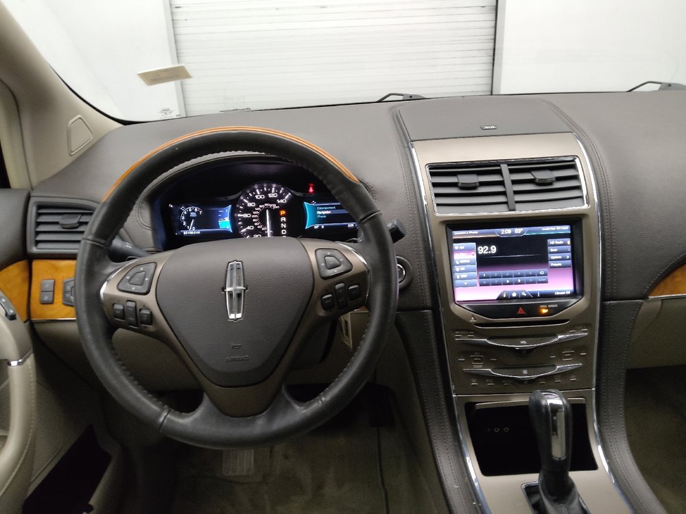 Used 2015 Lincoln MKX FWD w/ Equipment Group 102A image 22