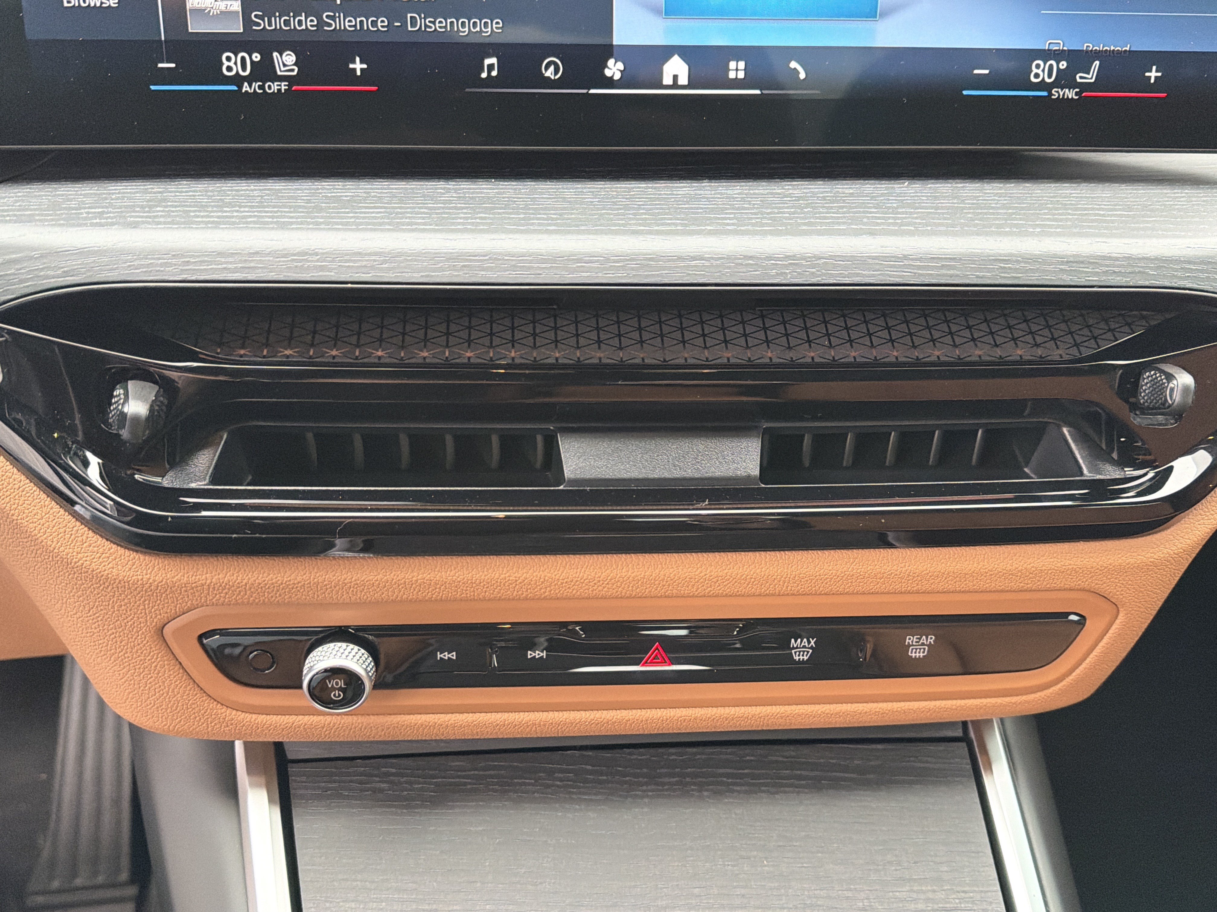 New 2026 BMW 330i Sedan w/ Premium Package RWD image 7
