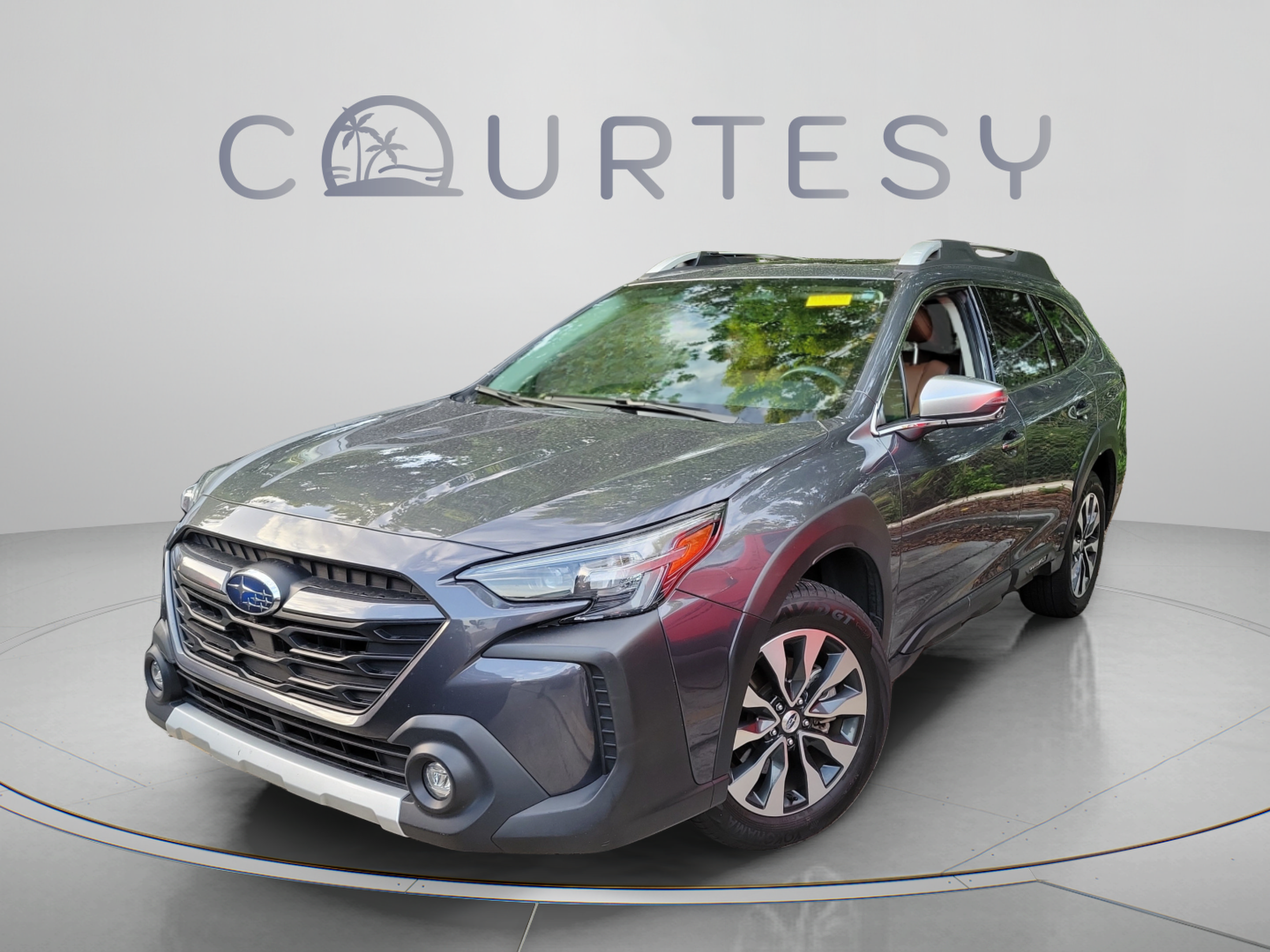 Used 2023 Subaru Outback Touring AWD/4WD image 1