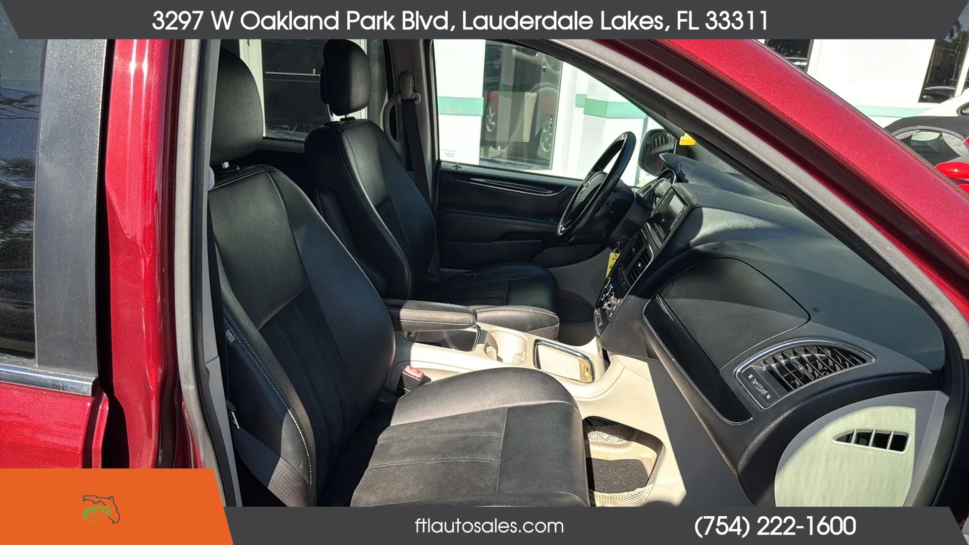 Used 2018 Dodge Grand Caravan SXT image 36