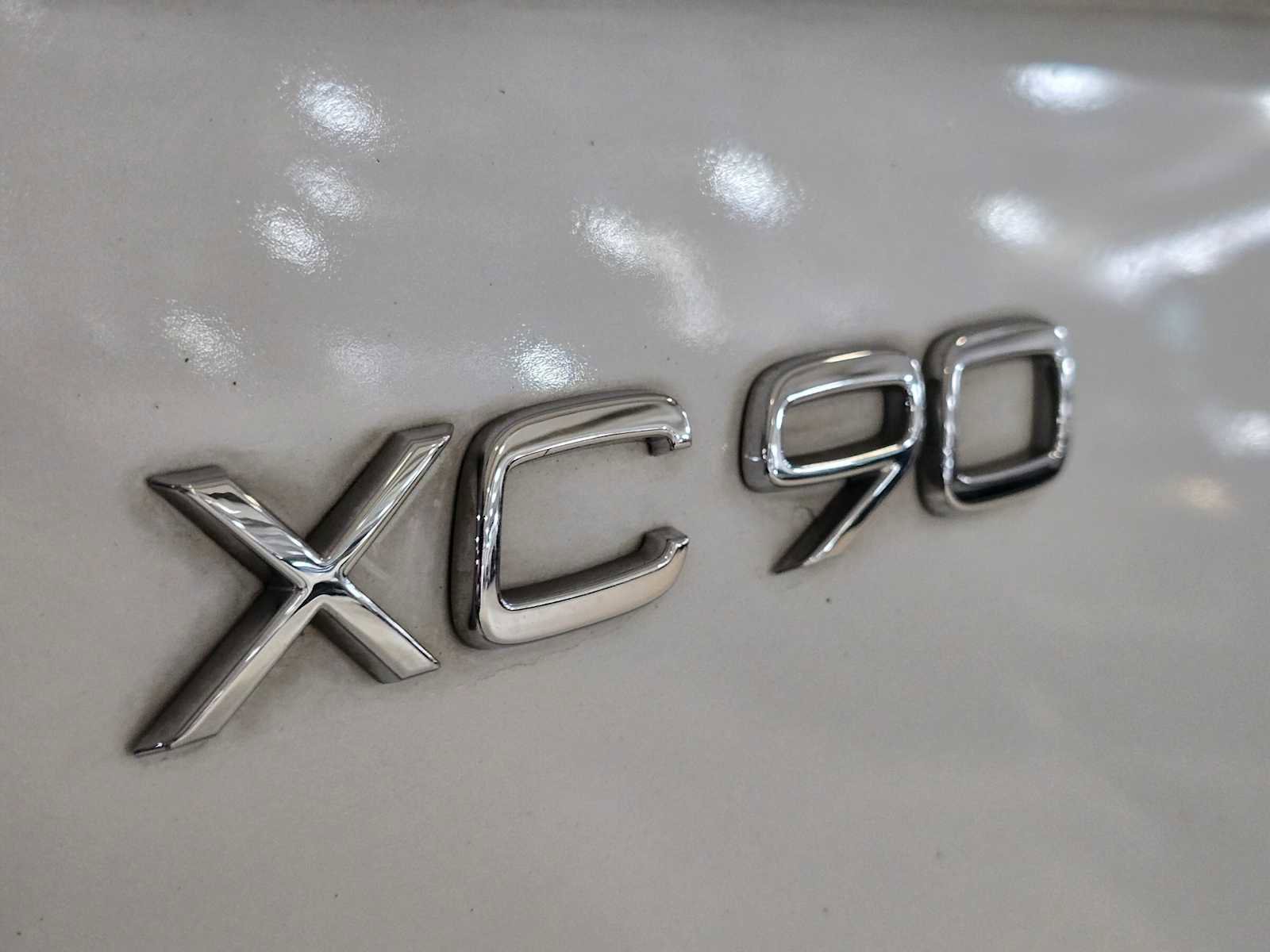 Used 2017 Volvo XC90 T8 Inscription w/ Luxury Package image 14