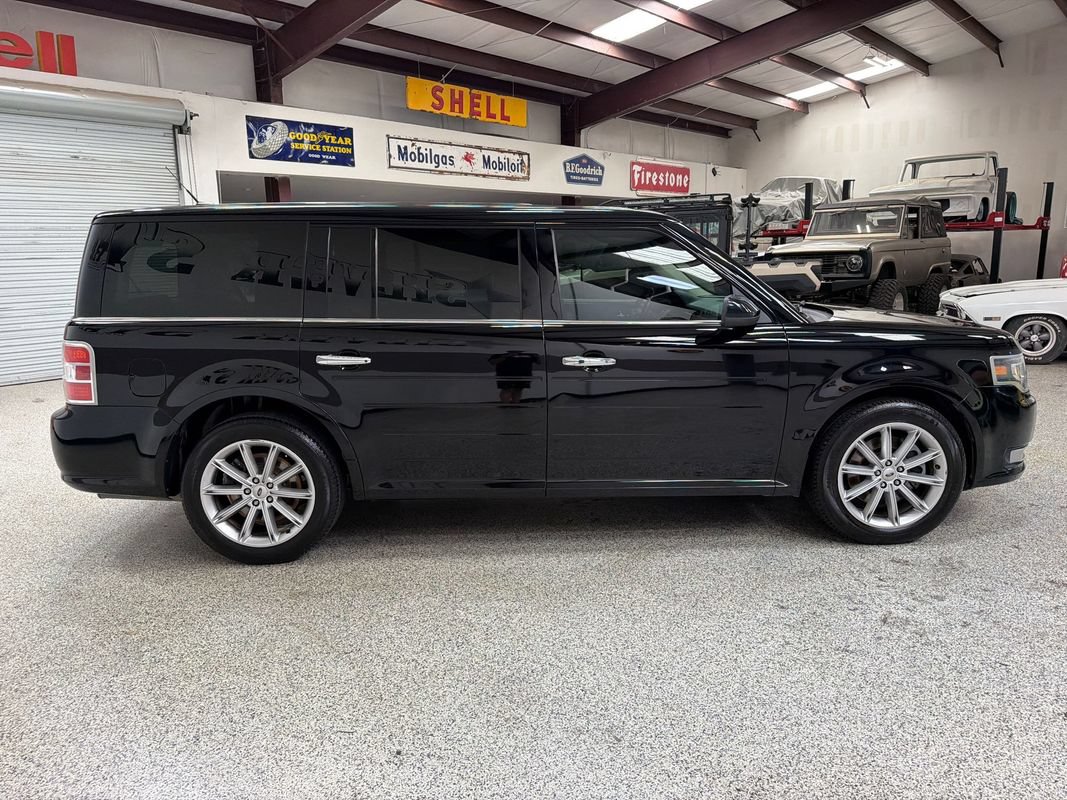 Used 2016 Ford Flex Limited FWD image 9