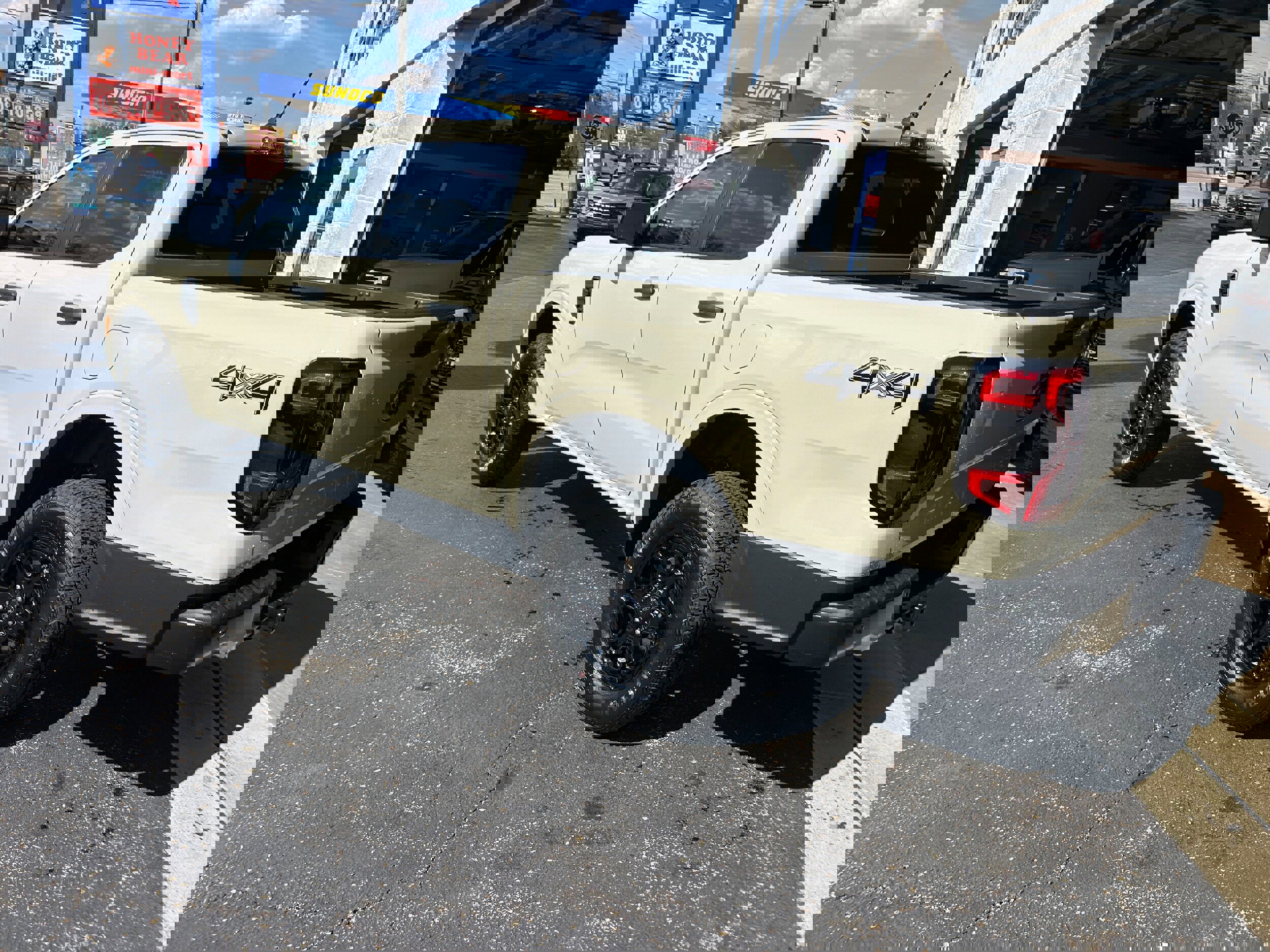 New 2026 Ford Ranger XLT w/ Equipment Group 301A High image 8