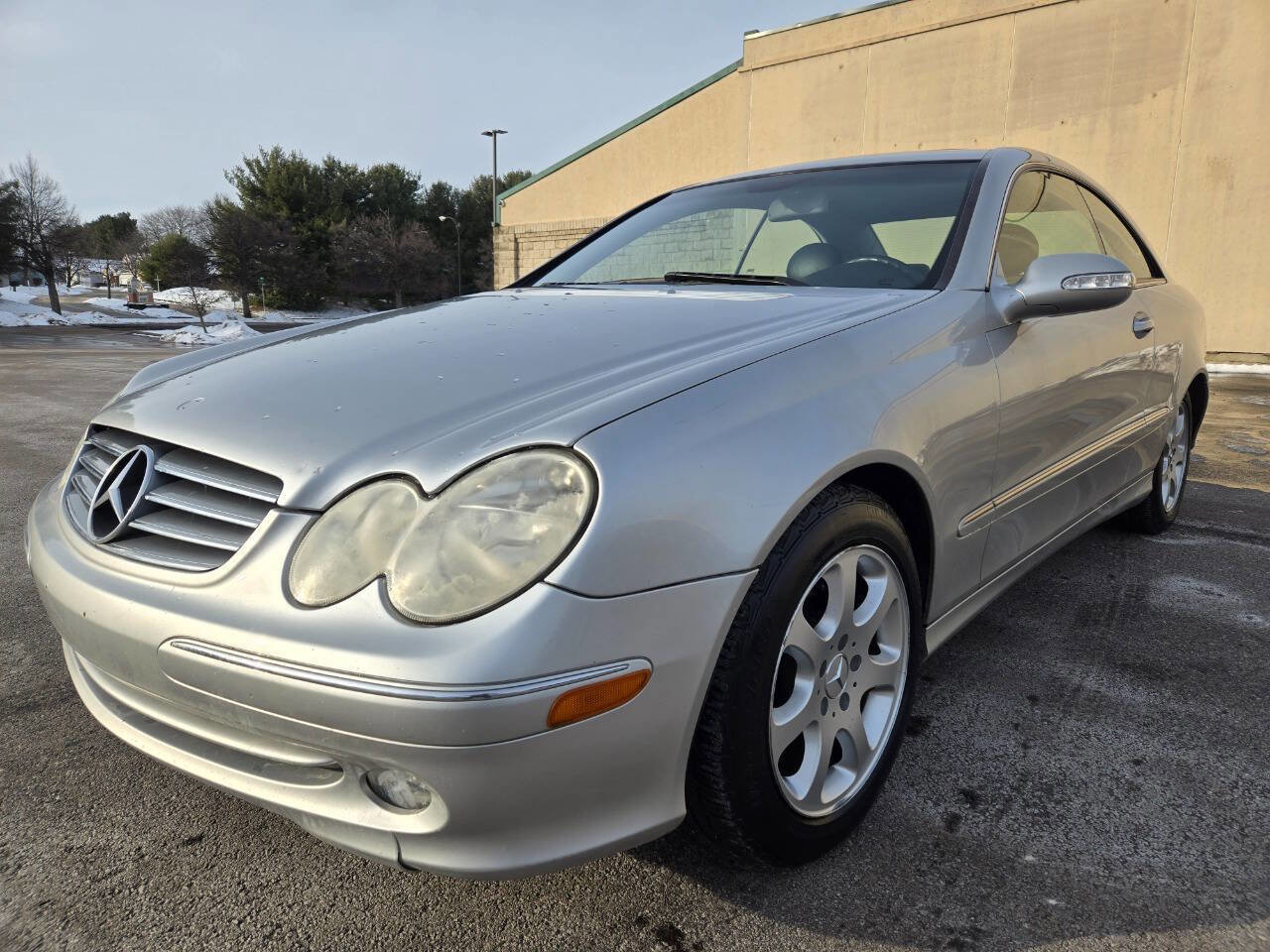 Used 2004 Mercedes-Benz CLK 320 Coupe image 2