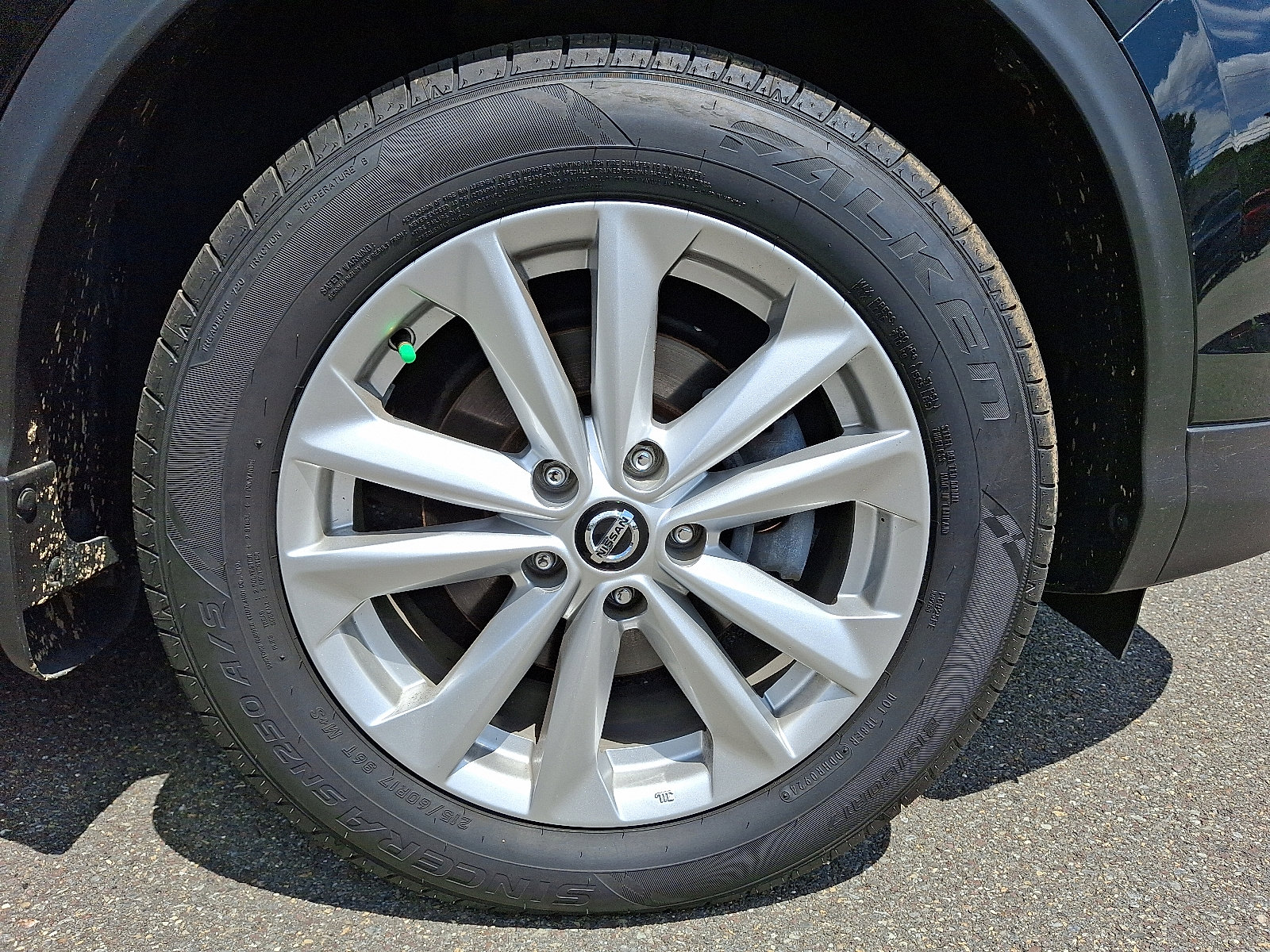 Used 2019 Nissan Rogue Sport SV w/ Technology Package image 8