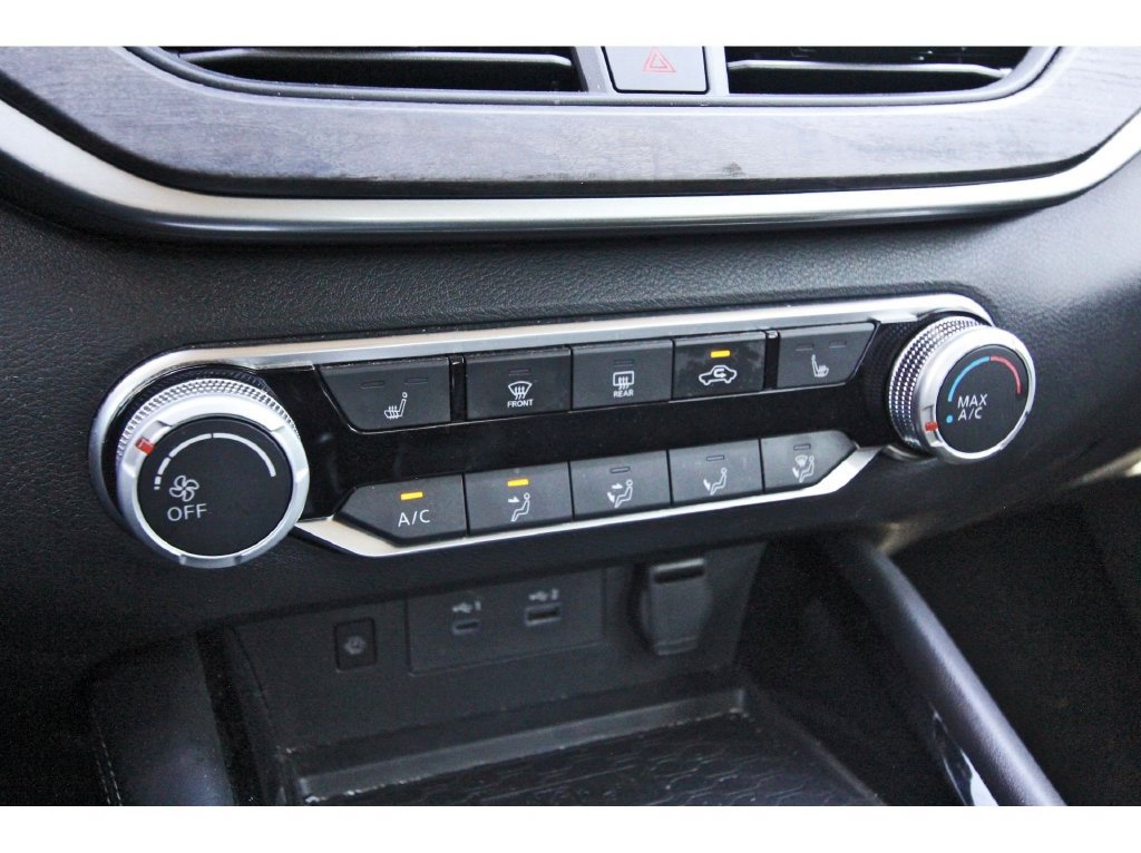 Used 2024 Nissan Altima 2.5 SV w/ SV Premium Package FWD image 15