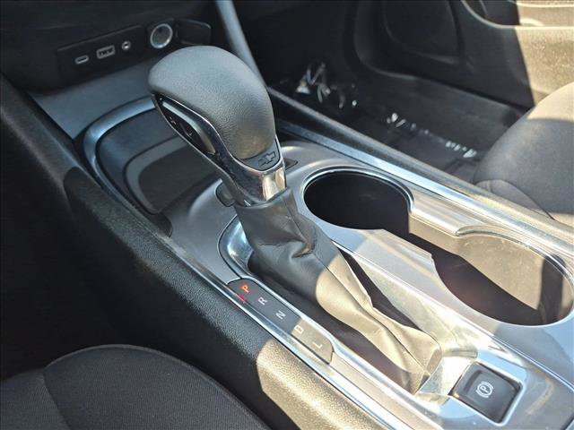 Used 2023 Chevrolet Malibu LT FWD image 12