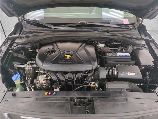 Used 2020 Hyundai Elantra GT w/ Style Package 02 FWD image 26