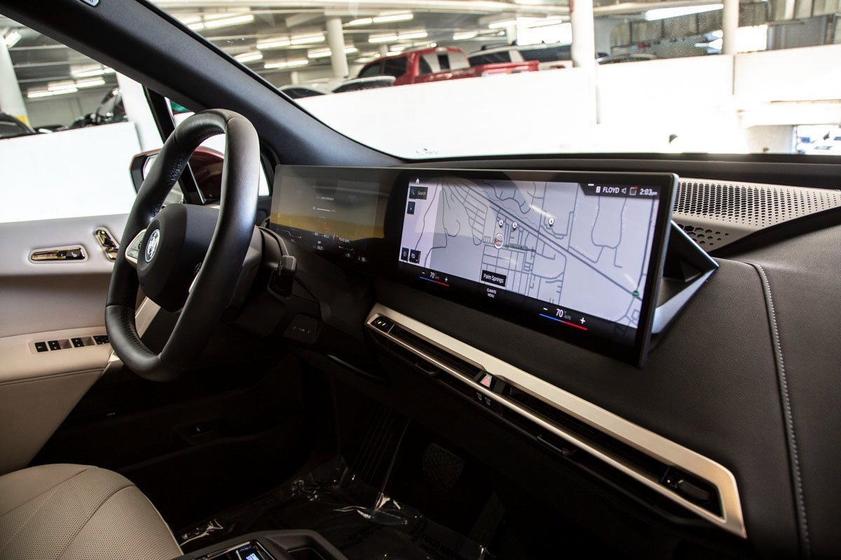 Certified 2023 BMW iX xDrive50 w/ Premium Package image 28