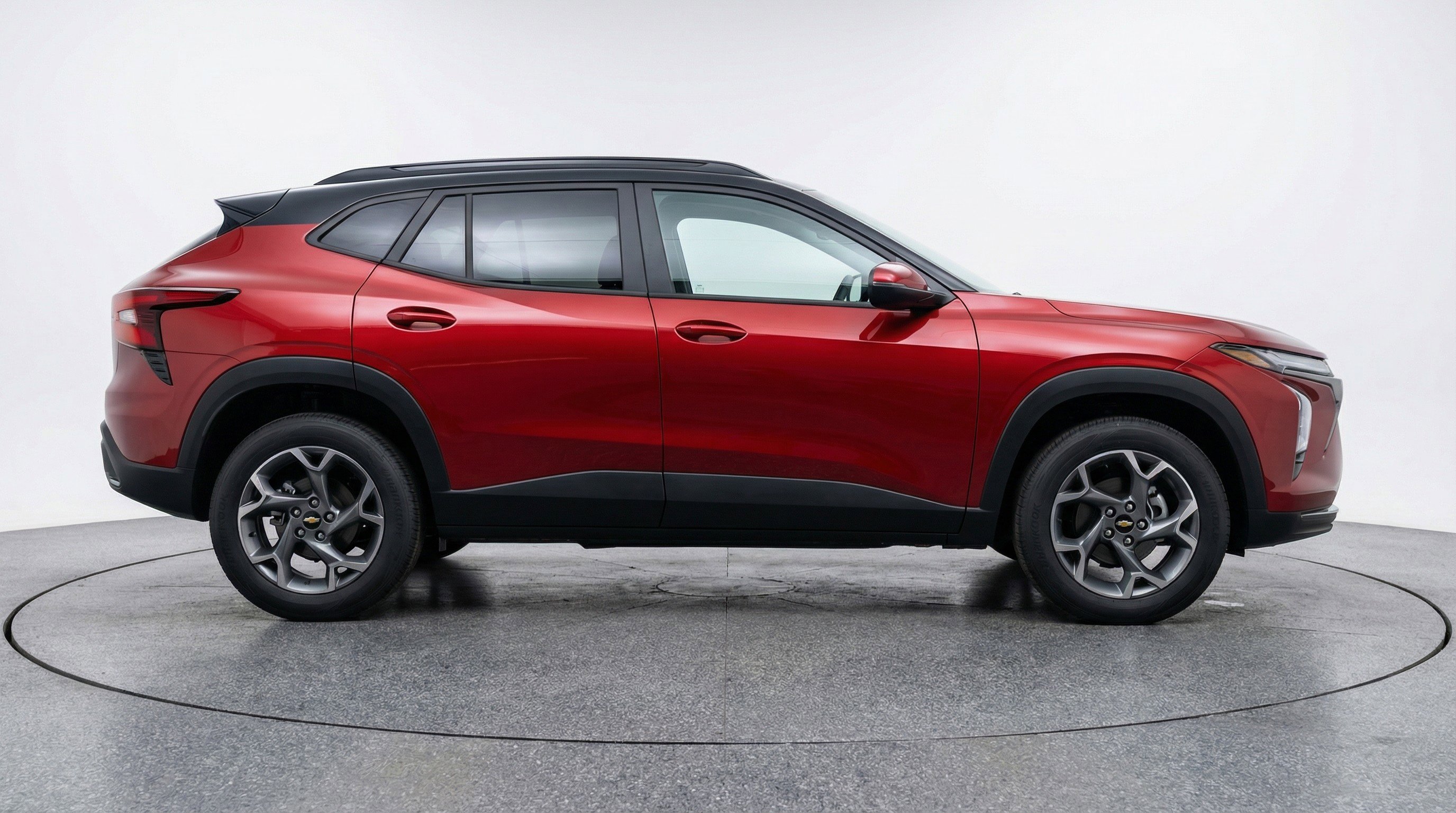 Used 2025 Chevrolet Trax LT w/ LT Convenience Package FWD image 11