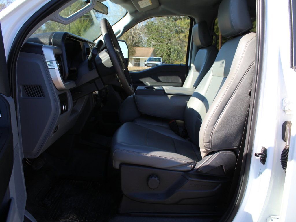 Used 2024 Ford F450 XL w/ XL Chrome Package image 4