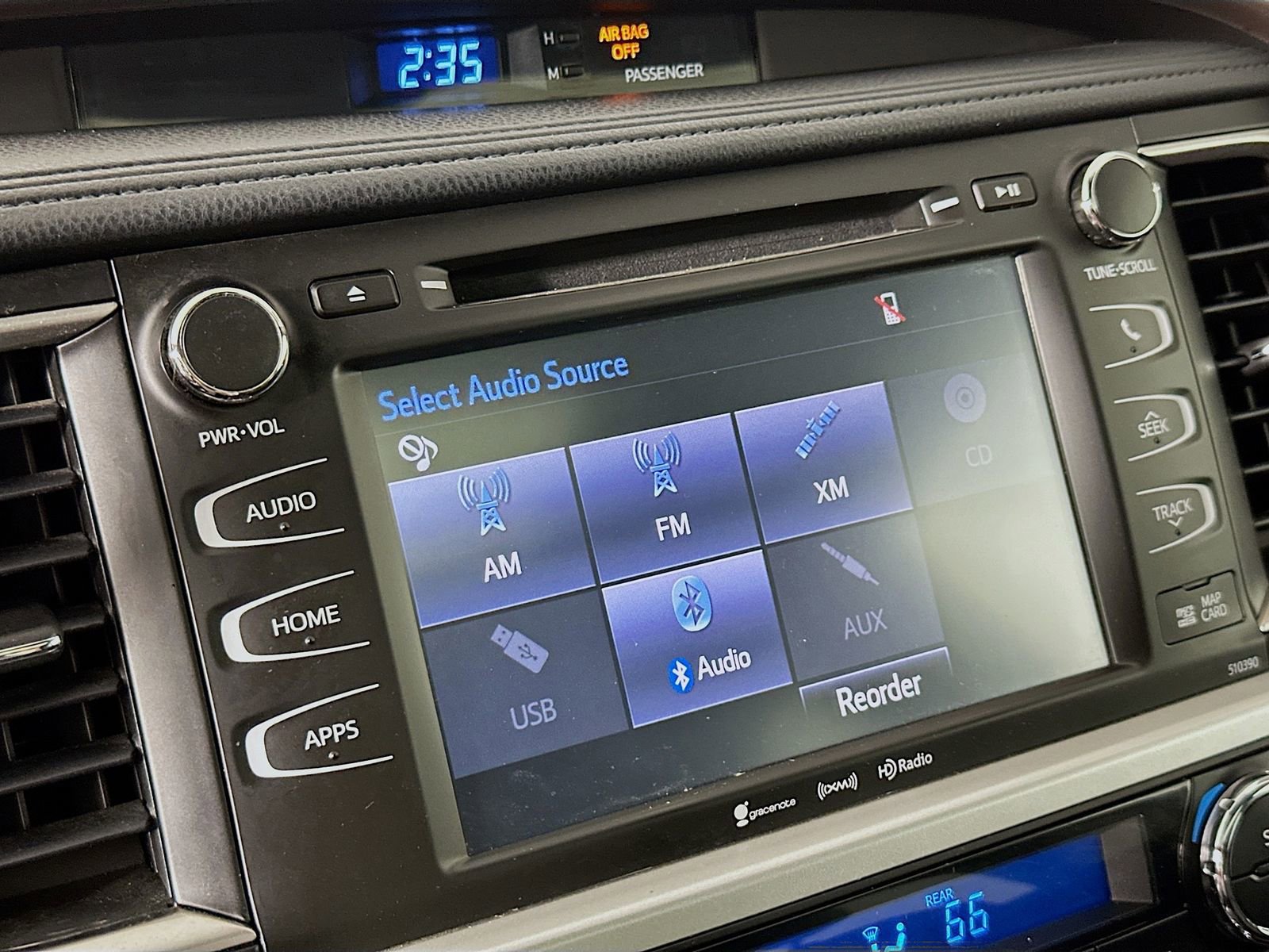 Certified 2019 Toyota Highlander XLE AWD/4WD image 14
