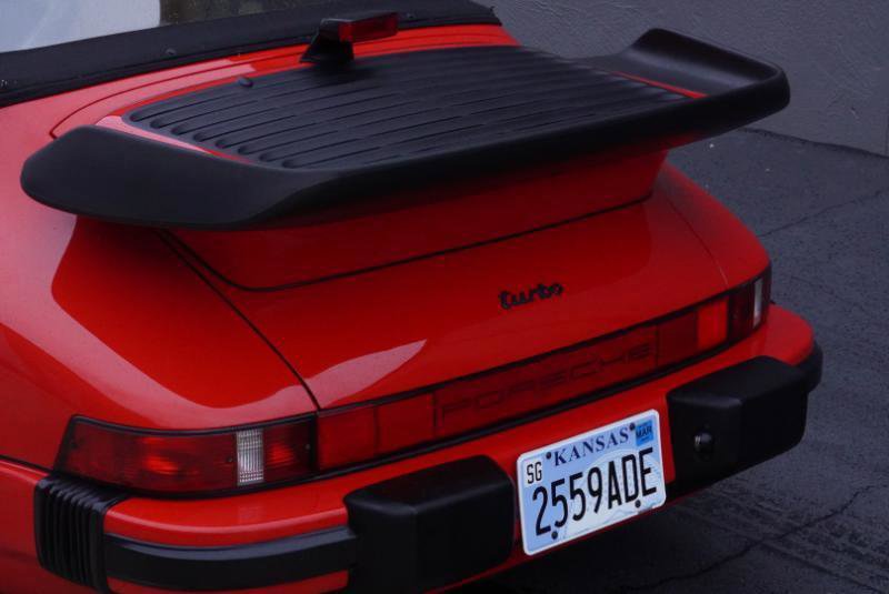 Used 1988 Porsche 911 Carrera RWD image 16