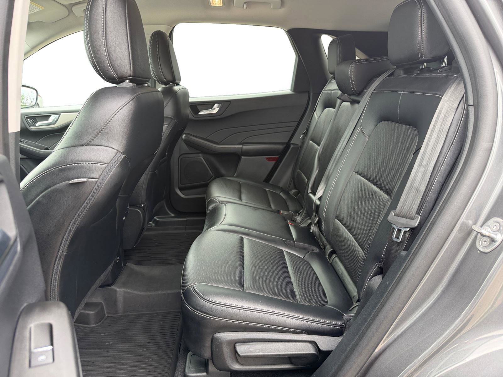 Used 2021 Ford Escape SEL image 19