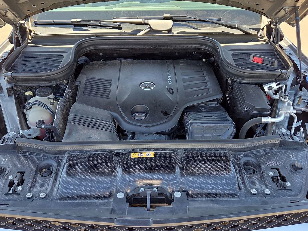 Used 2022 Mercedes-Benz GLS 450 4MATIC image 10