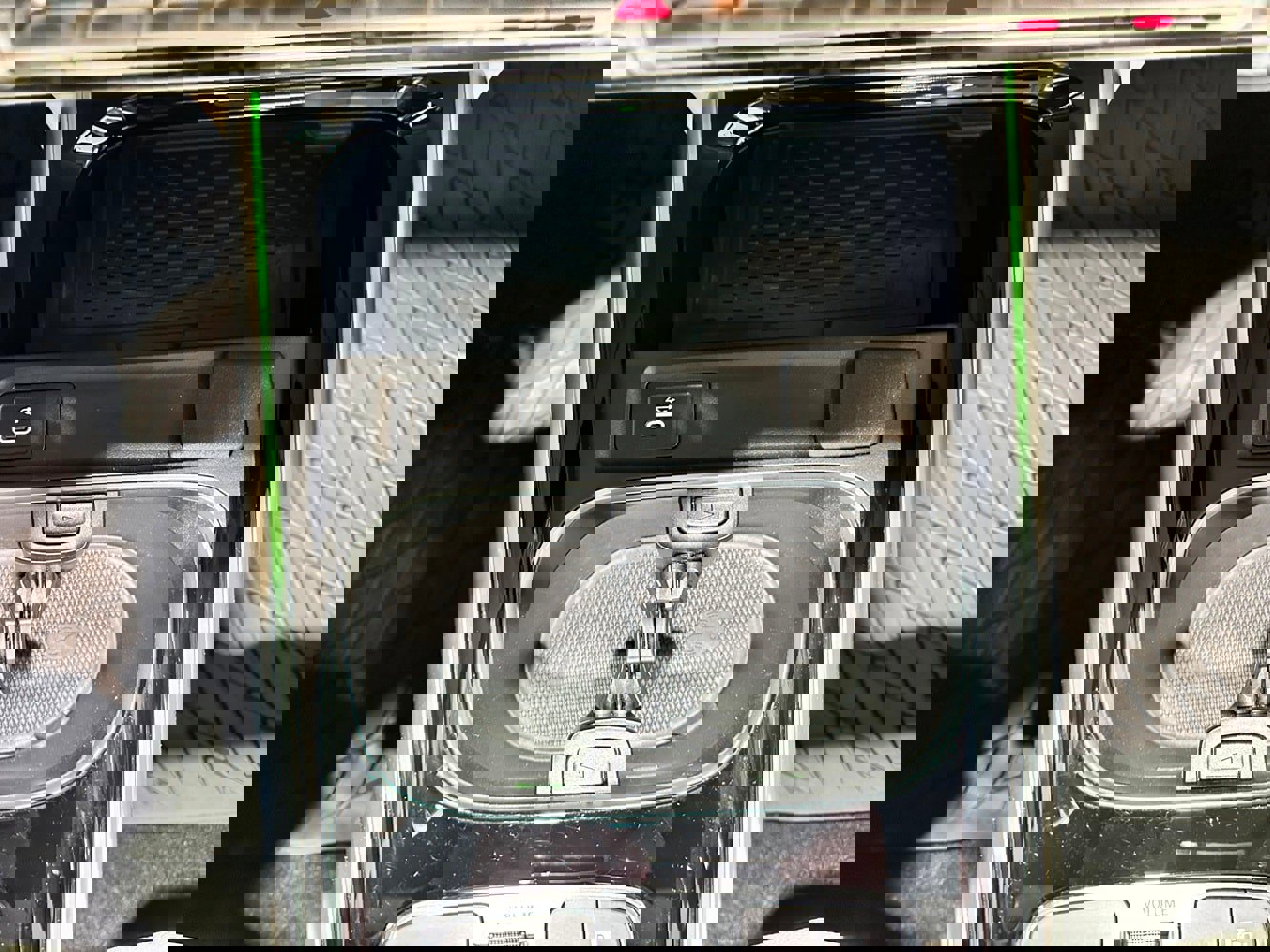 Certified 2025 Mercedes-Benz GLA 250 4MATIC w/ Exclusive Package image 27