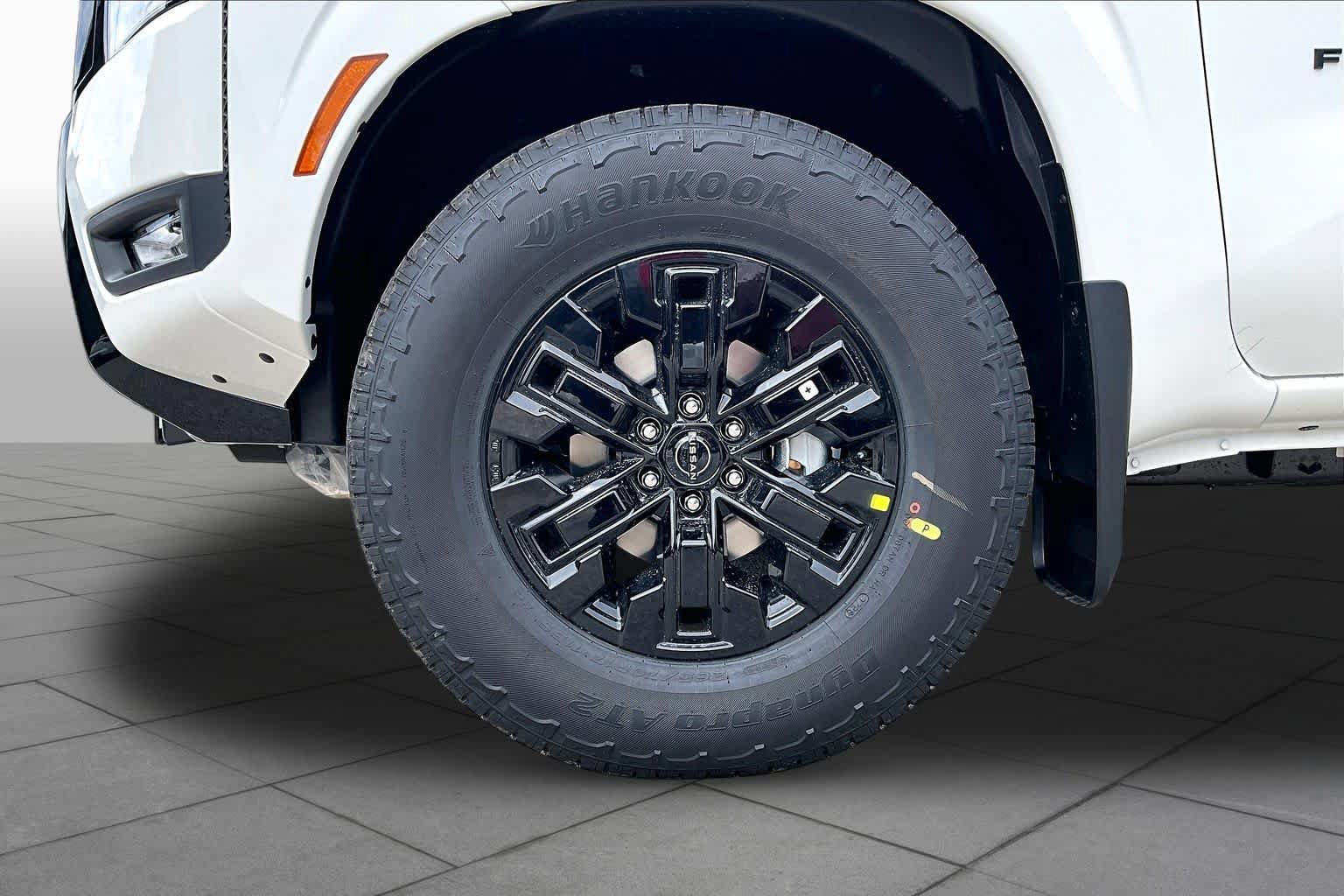 New 2027 Nissan Frontier SV RWD image 9
