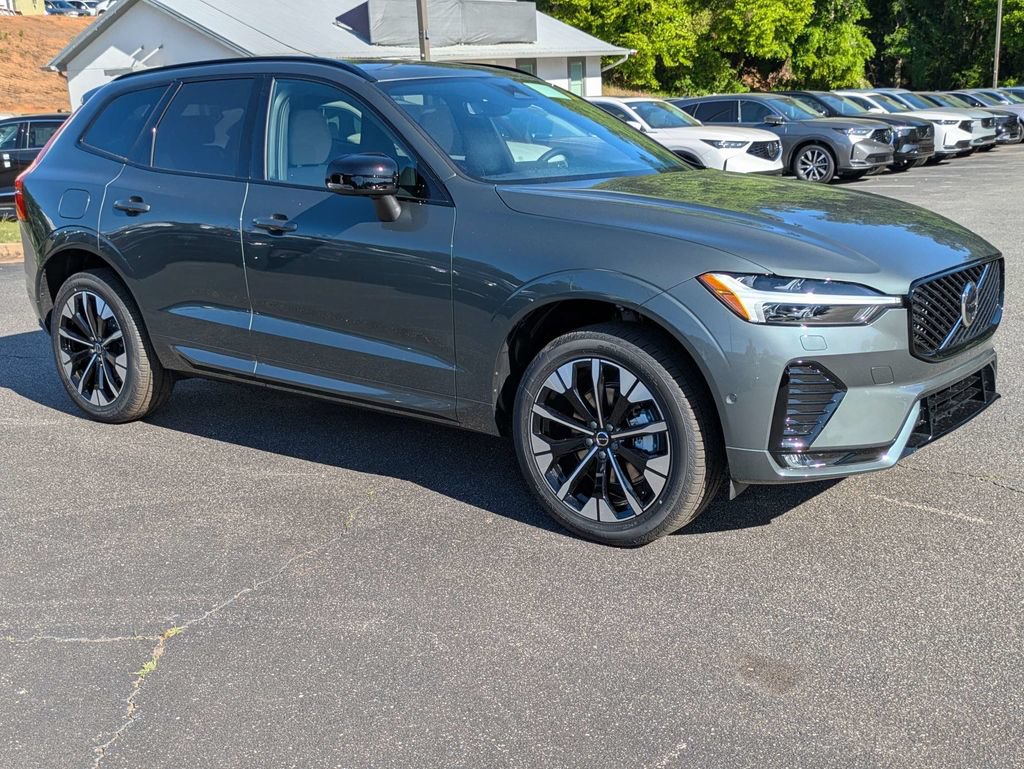 New 2026 Volvo XC60 B5 Plus w/ Protection Package Premier AWD/4WD image 8
