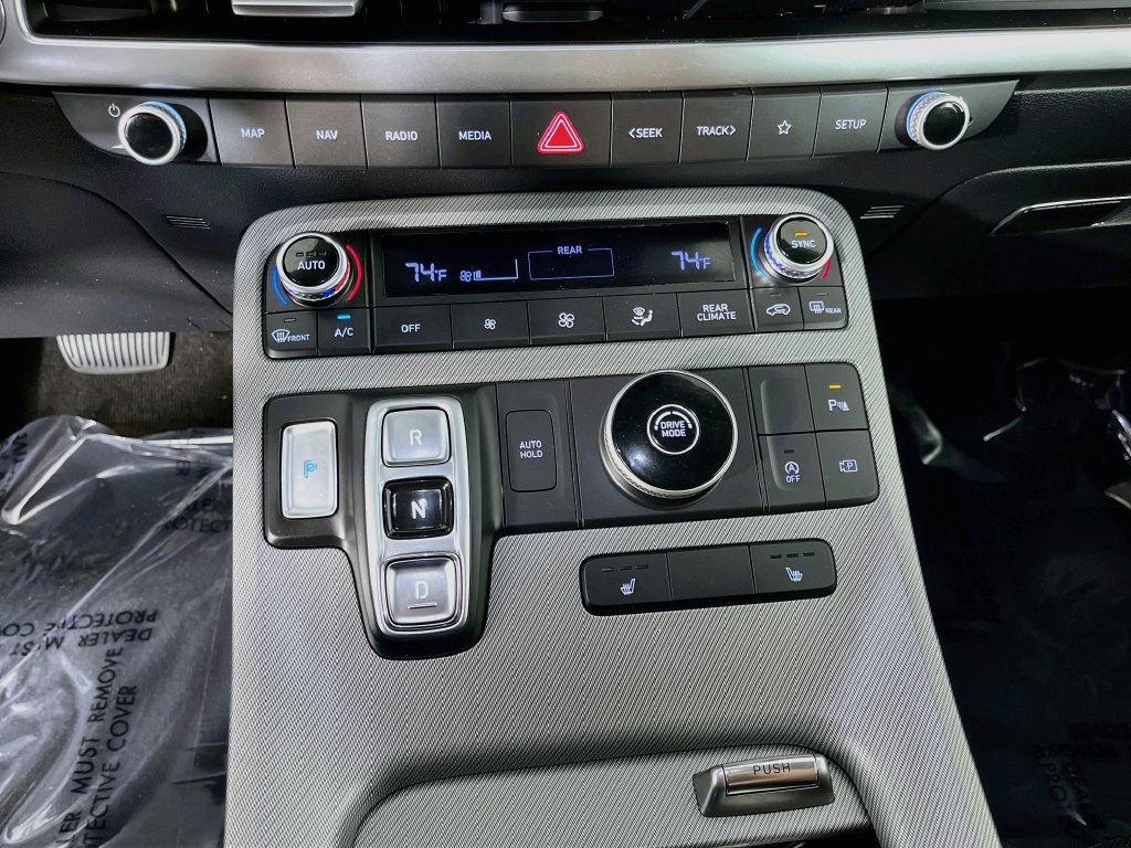 Used 2025 Hyundai Palisade SEL FWD image 21