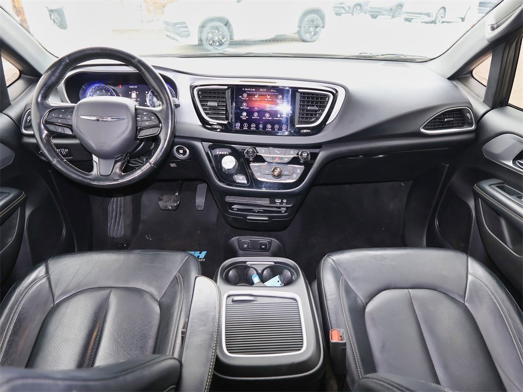 Used 2019 Chrysler Pacifica Touring-L Plus w/ S Appearance Package image 20