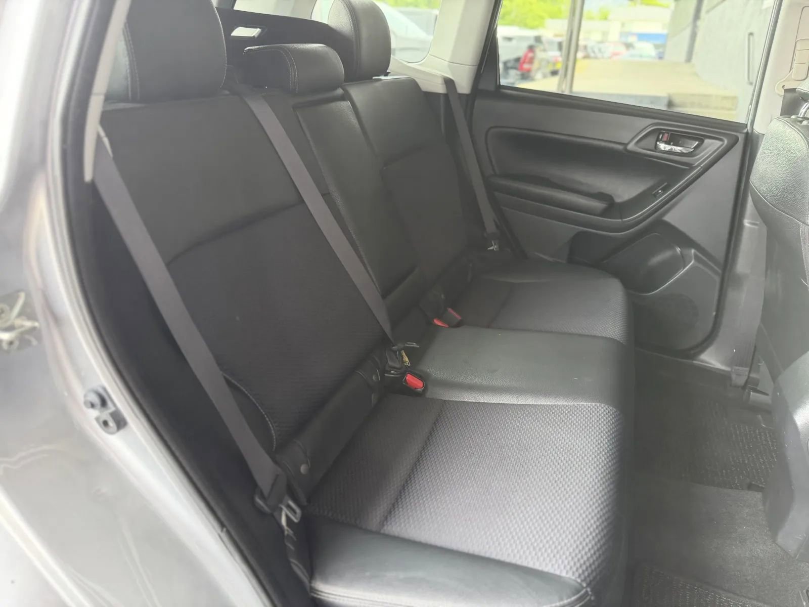 Used 2016 Subaru Forester 2.0XT Premium AWD/4WD image 17