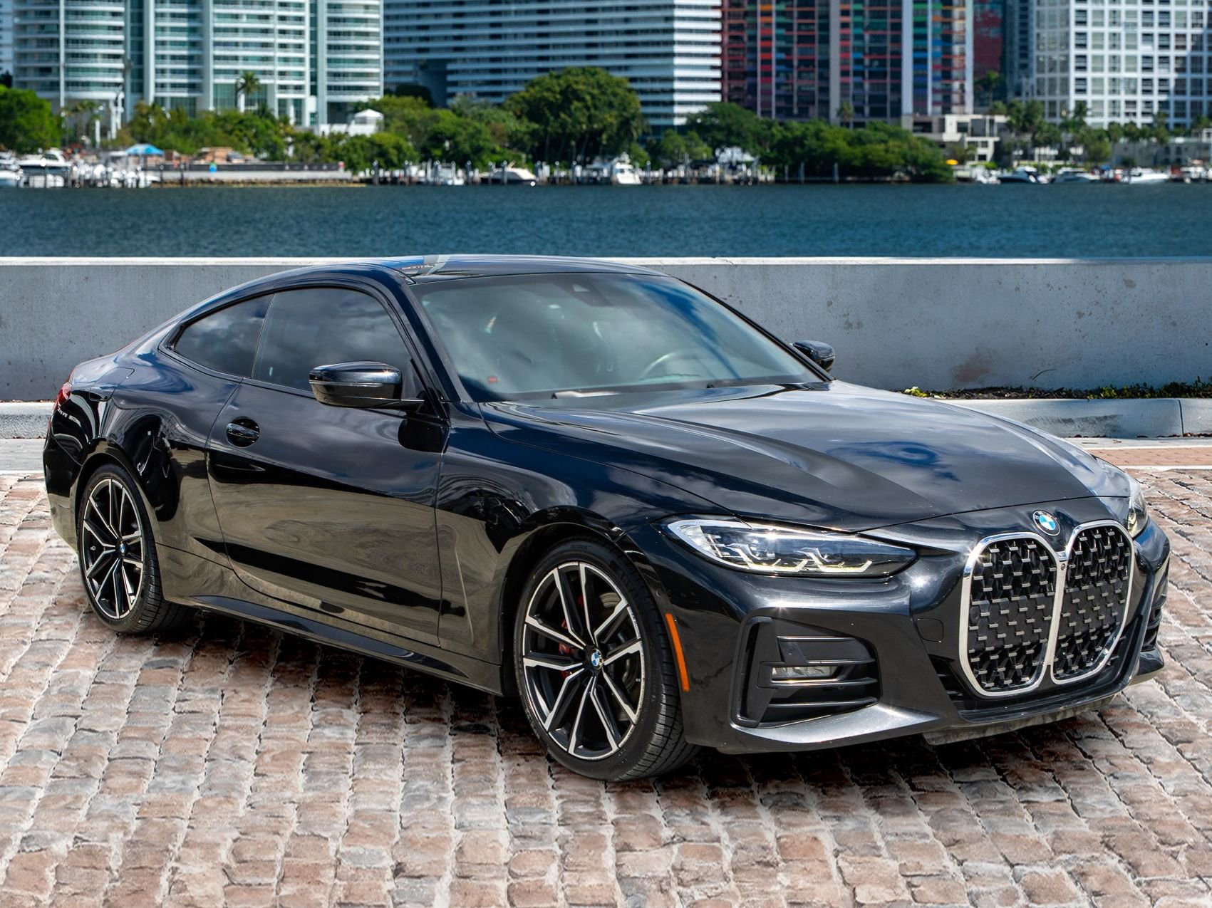 Used 2021 BMW 430i Coupe w/ M Sport Package image 3