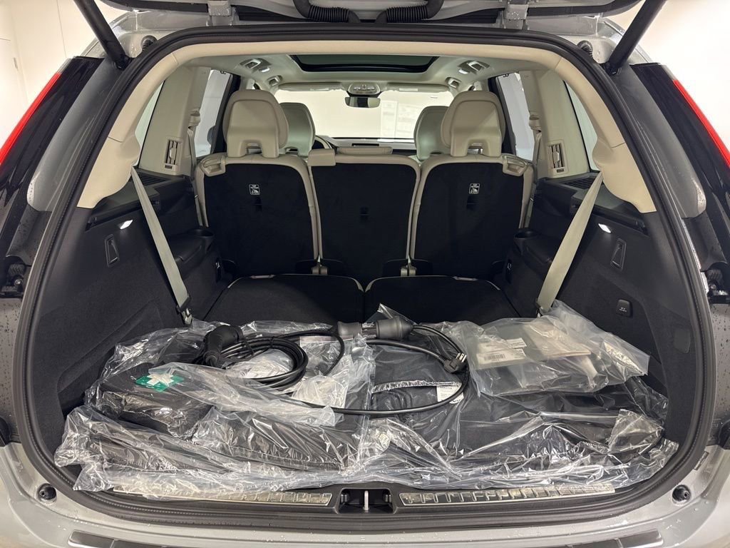 New 2026 Volvo XC90 T8 Ultra w/ Protection Package AWD/4WD image 31