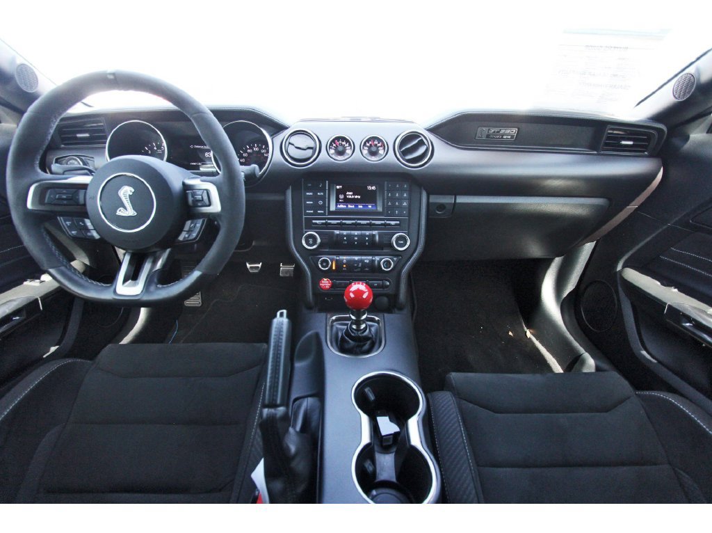 Used 2016 Ford Mustang Shelby GT350 w/ Track Package RWD image 11
