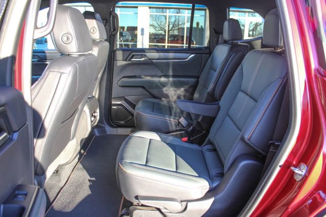 Used 2024 GMC Acadia AT4 image 13