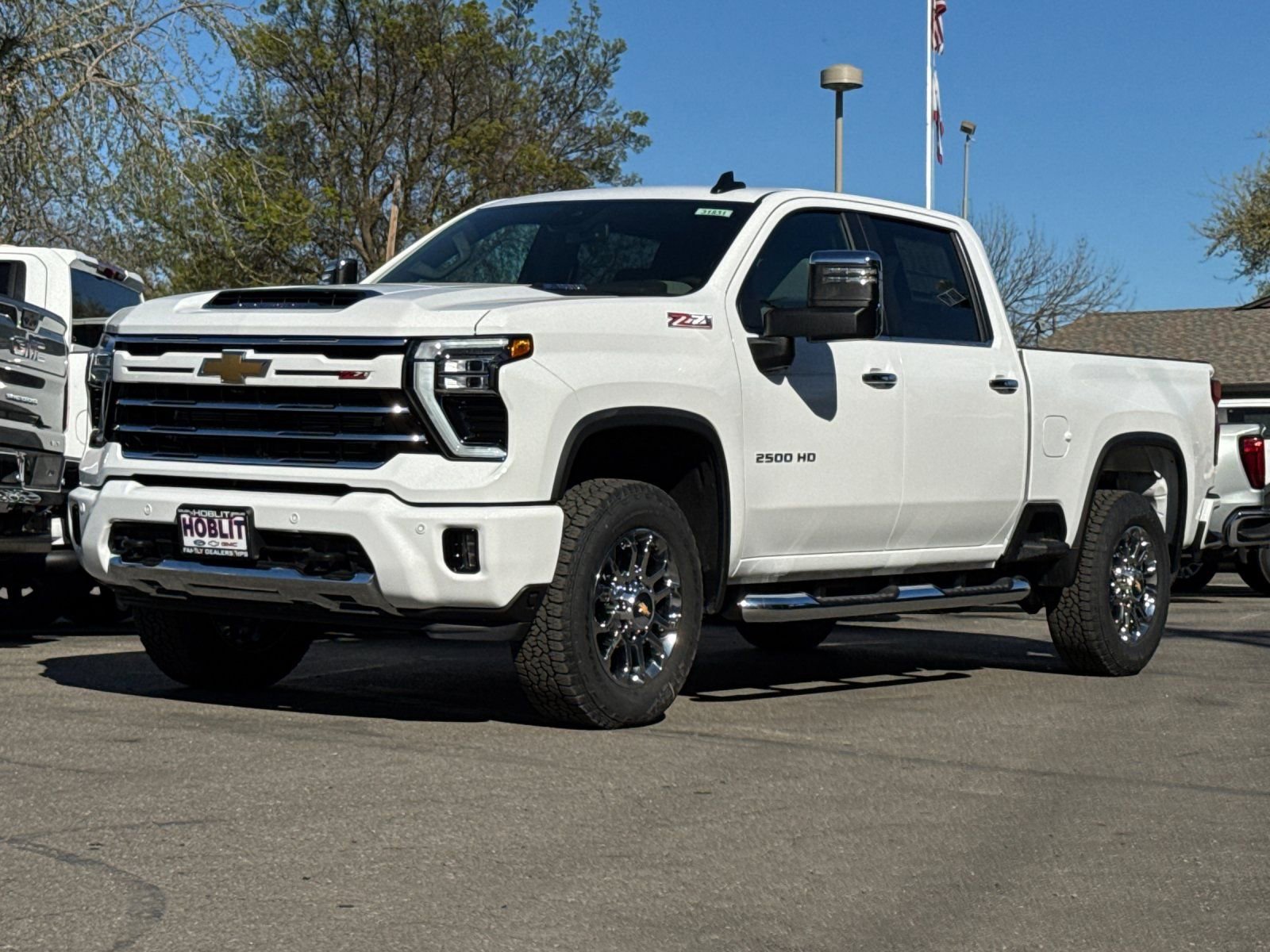 New 2026 Chevrolet Silverado 2500 LT w/ Z71 Chrome Sport Edition AWD/4WD image 7