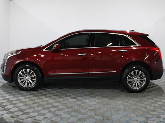 Used 2017 Cadillac XT5 Luxury w/ Driver Awareness Package image 3