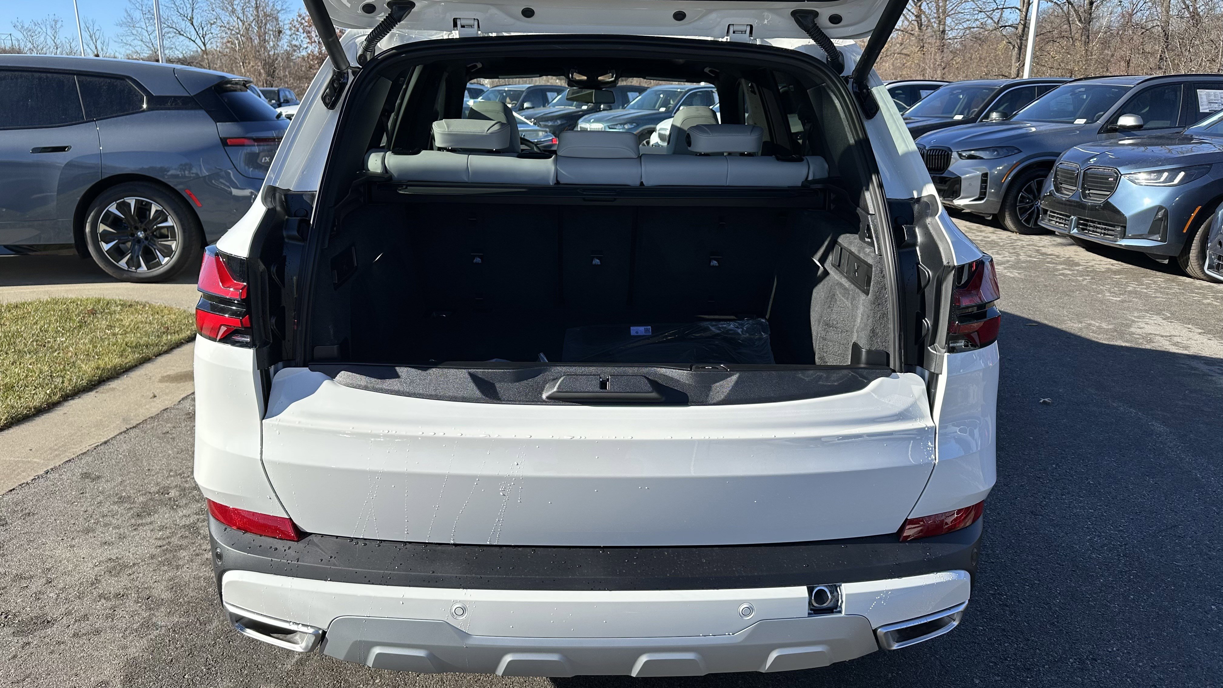 Used 2026 BMW X5 xDrive40i w/ Premium Package AWD/4WD image 64