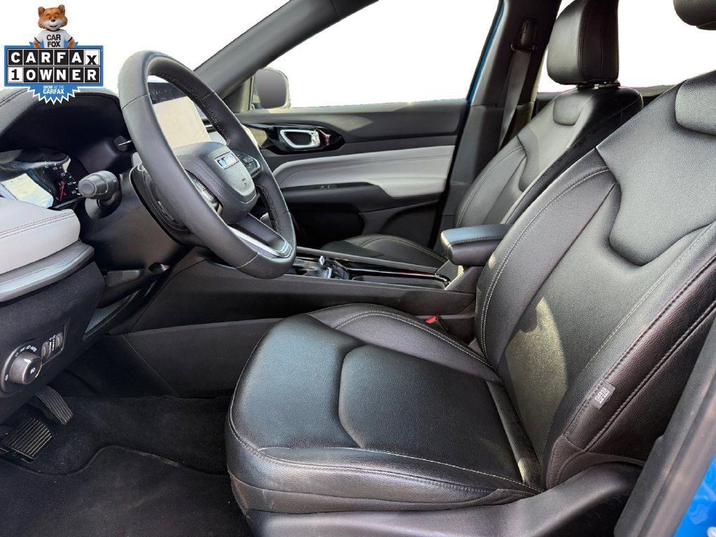 Used 2025 Jeep Compass Limited AWD/4WD image 9