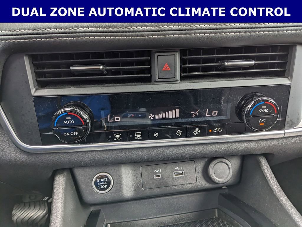 Used 2023 Nissan Rogue SV FWD image 14