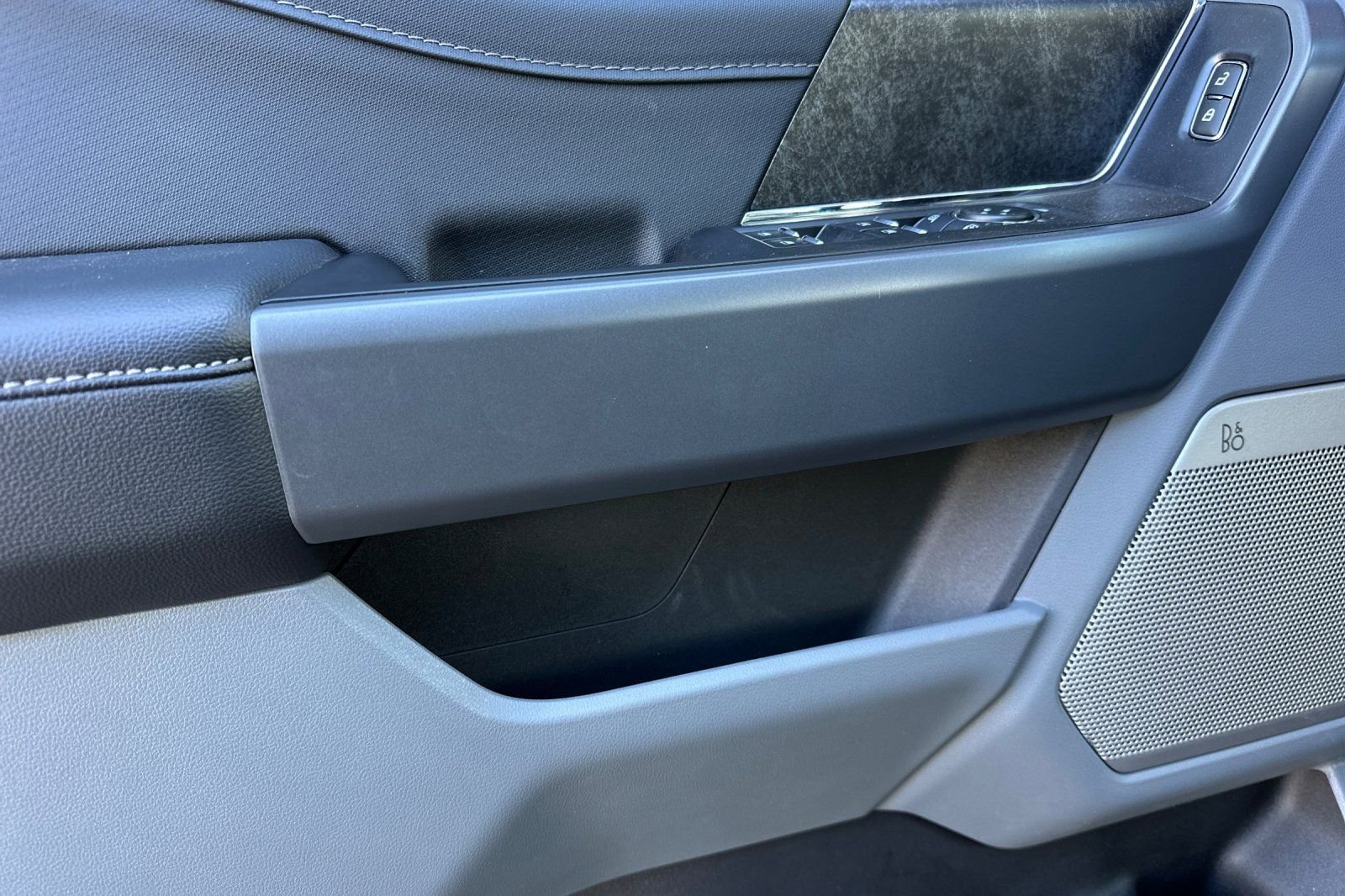 Used 2025 Ford F150 Lightning Flash image 10