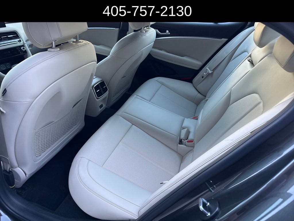 Certified 2026 Genesis G70 2.5T image 13