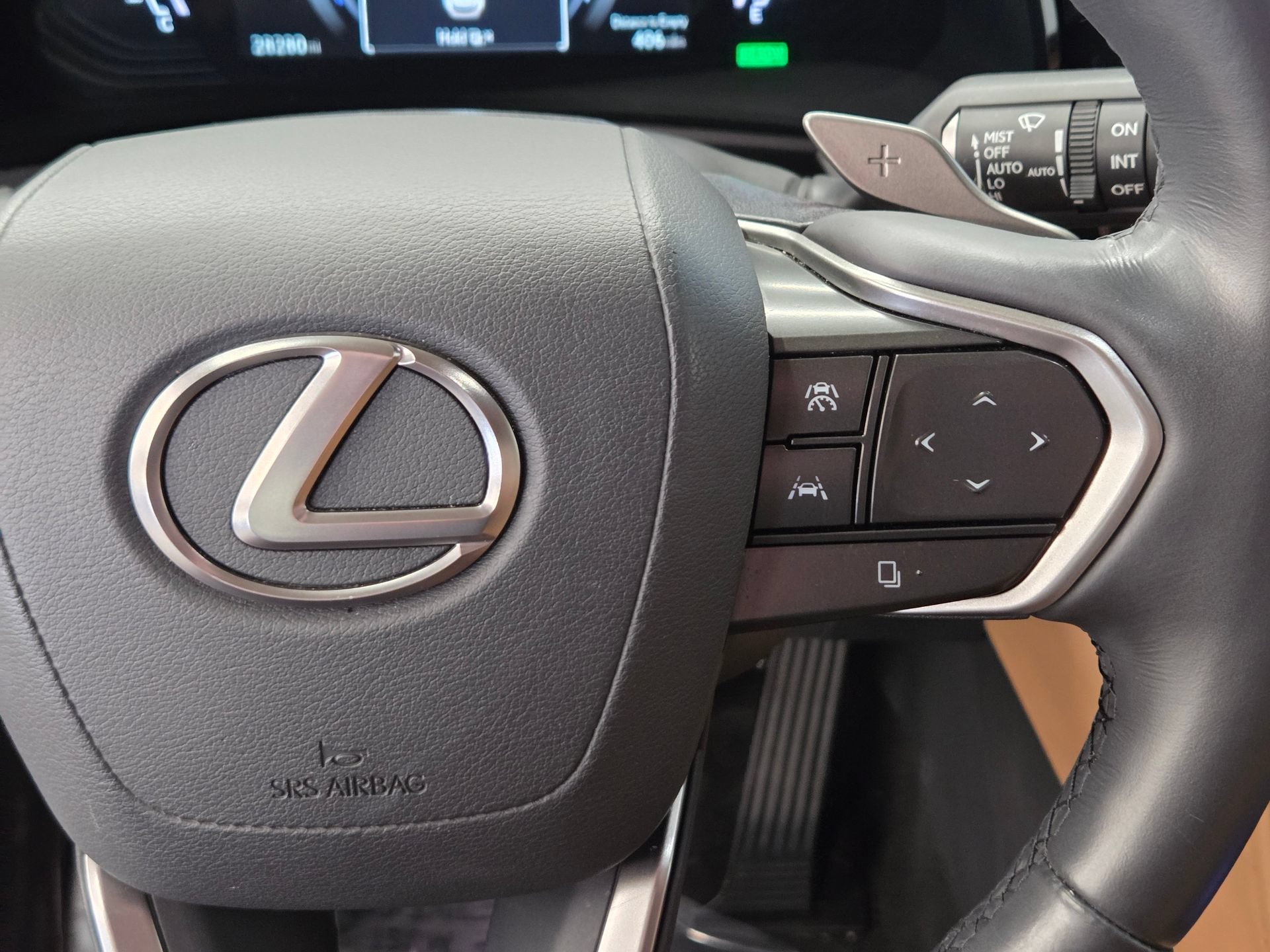 Used 2024 Lexus NX 350h AWD w/ Vision Package image 18