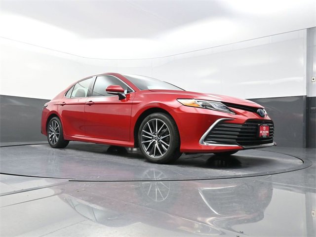 Used 2023 Toyota Camry XLE w/ Navigation Package image 27