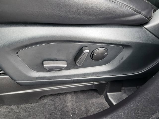 Used 2022 Ford Explorer Platinum w/ Equipment Group 601A image 14