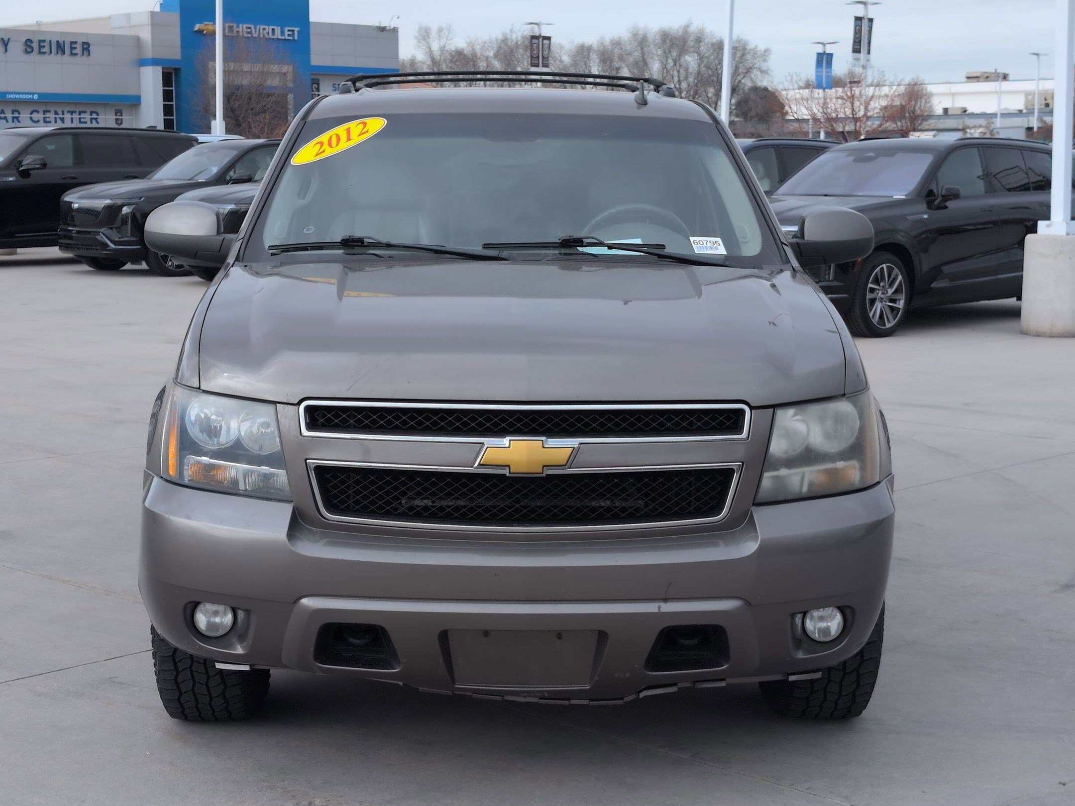 Used 2012 Chevrolet Suburban LT image 8